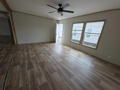 Photo 5 of 16 of home located at 25898 I-30 Frontage Rd Bryant, AR 72015