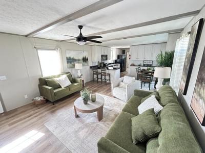 Photo 4 of 20 of home located at 5455 Road 3550 Cleveland, TX 77327