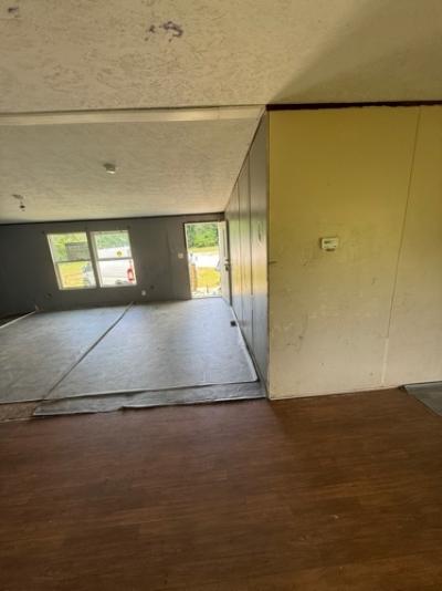 Photo 3 of 10 of home located at 1241 Edna Rd Manning, SC 29102