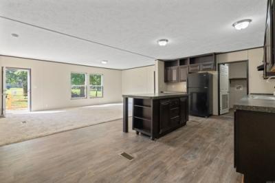 Photo 4 of 22 of home located at 30082 Point Ridge Dr Mabelvale, AR 72103