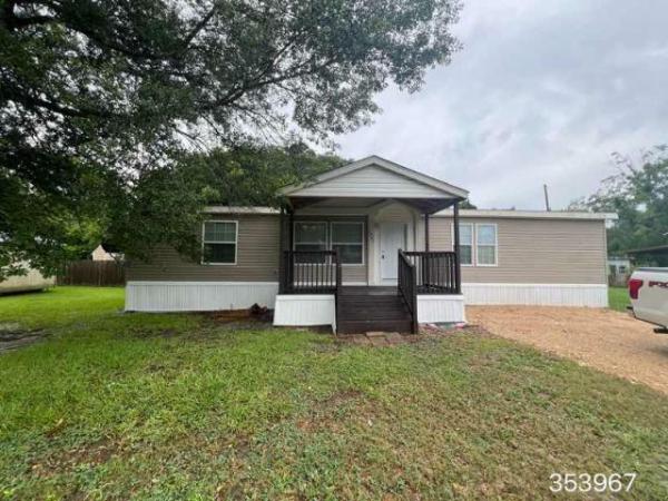 Photo 1 of 2 of home located at 3307 Ann Dr Orange, TX 77632