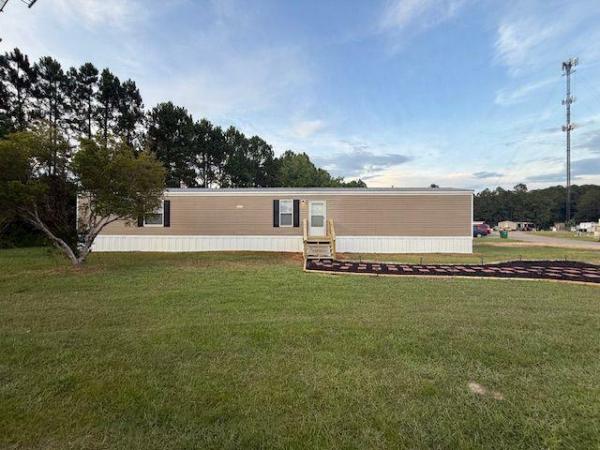 Photo 1 of 2 of home located at Oaklawn 8400 W Oaklawn Rd Lot 15 Biloxi, MS 39532
