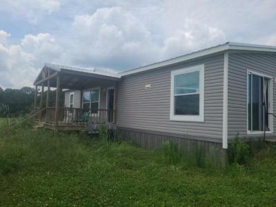 Mobile Home at 176 Edgar Holmes Road Tylertown, MS 39667