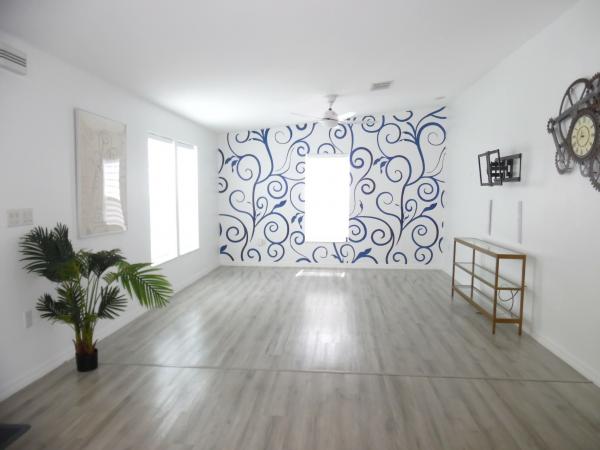 2005 Homes of Merit Mobile Home