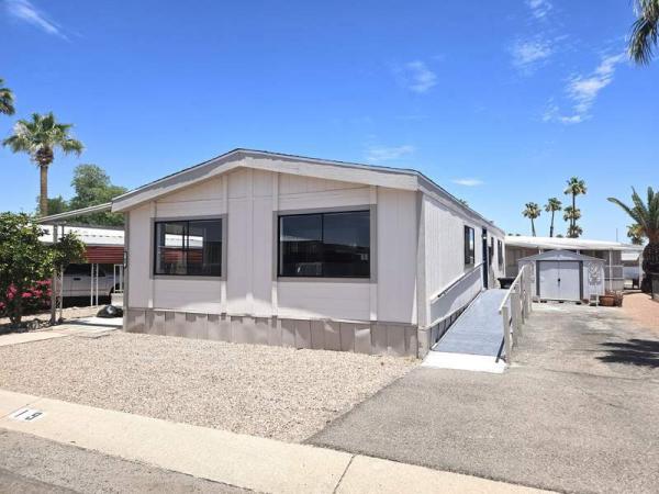 1985 Skyline Manufactured Home