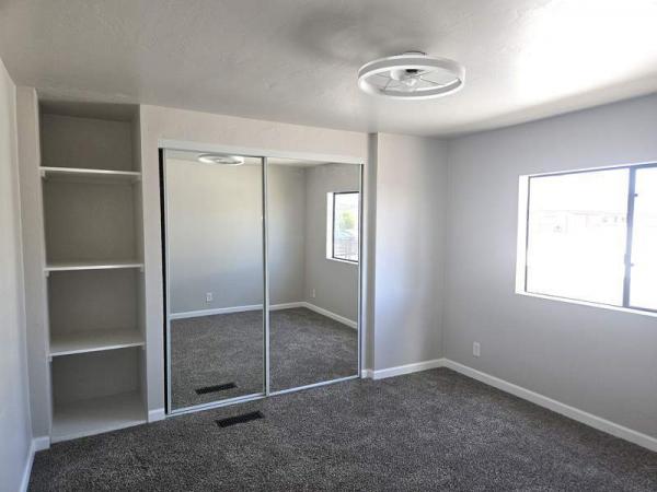 1985 Skyline Manufactured Home
