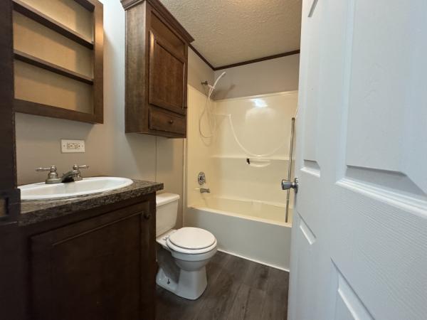 2016 Redman 1670202RA Mobile Home