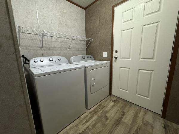2016 Redman 2856-201 Mobile Home