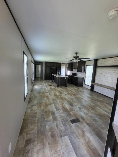 Mobile Home at 7151 Woodlake Pkwy #443 San Antonio, TX 78218