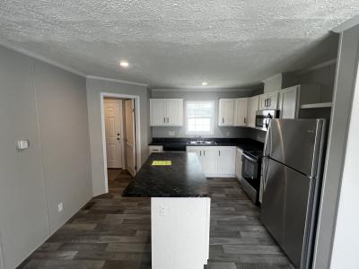 Photo 5 of 27 of home located at 10610 East St Rt 762 #11 #11B Lockbourne, OH 43137
