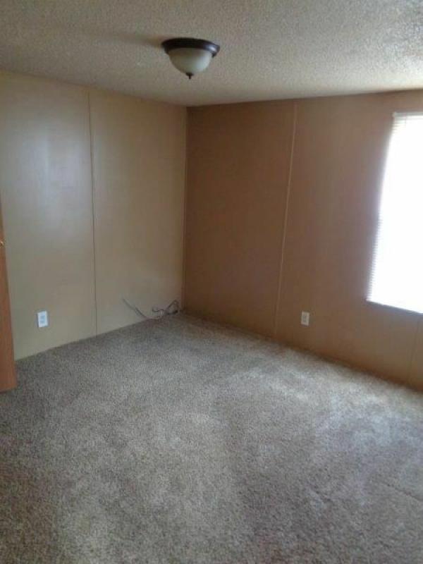 2002 Oakwood Homes Corp Oakwood 1000 Series Mobile Home