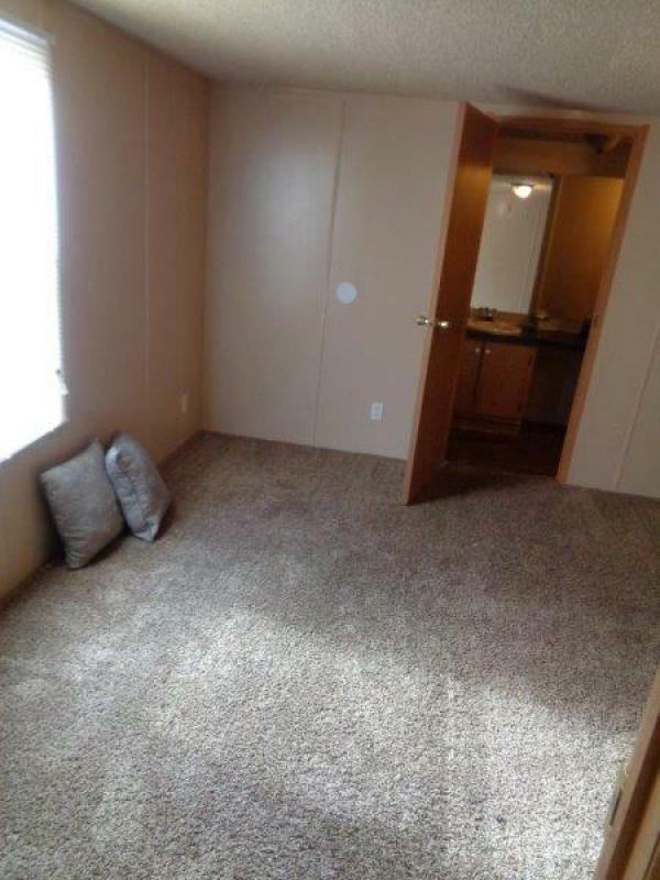 2002 Oakwood Homes Corp Oakwood 1000 Series Mobile Home