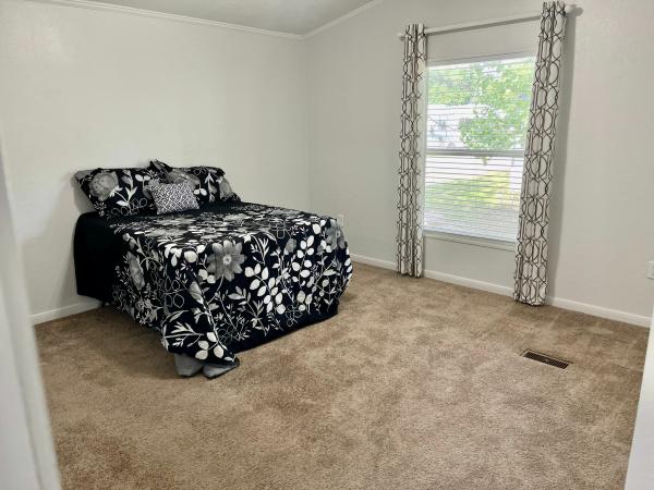 2022 Elliott Mobile Homes Solitaire Mobile Home