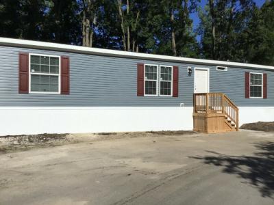 Mobile Home at 279 West Woodside Holland, OH 43528