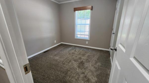 2018 Clayton Homes Inc Yes Mobile Home