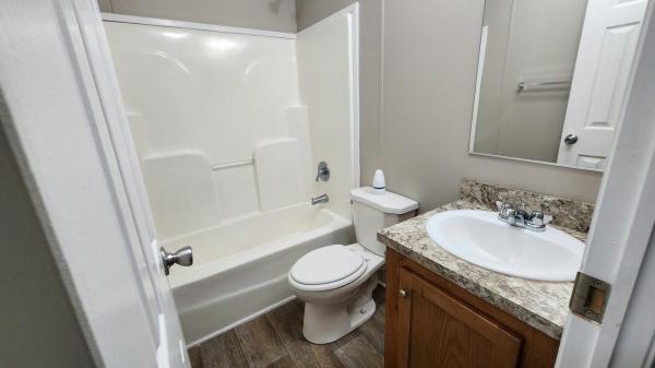 2018 Clayton Homes Inc Yes Mobile Home