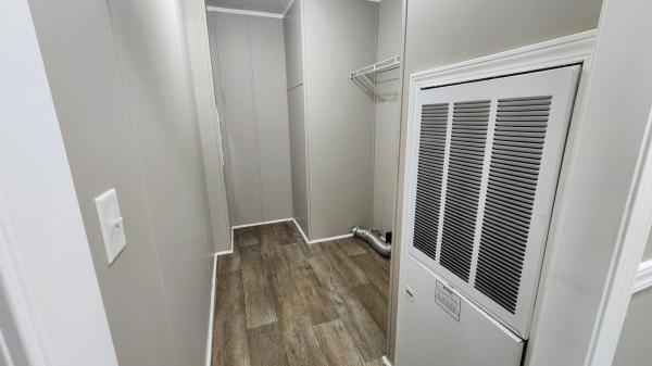 2018 Clayton Homes Inc Yes Mobile Home