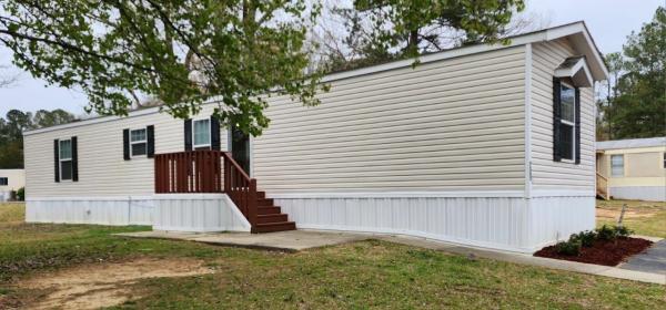 2018 Clayton Homes Inc Yes Mobile Home