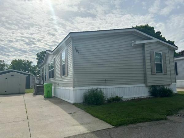 Photo 1 of 2 of home located at 305 Toucan #305 Rochester Hills, MI 48309