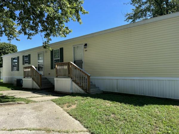 Photo 1 of 2 of home located at 6530 S. Halcomb Circle Lot 816 Indianapolis, IN 46241