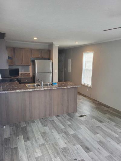 Photo 2 of 6 of home located at 113 Eastwood Dr #113 Zanesville, OH 43701