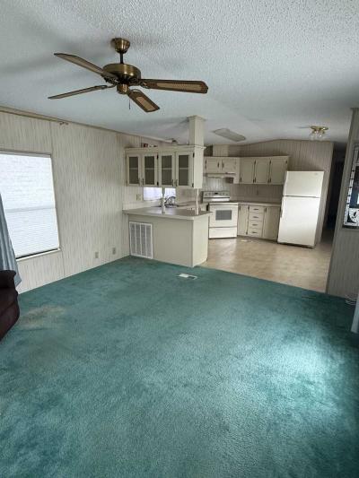Photo 2 of 10 of home located at 701 Aqui Esta Drive Lot 62 Punta Gora, FL 33950