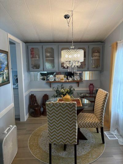 Photo 5 of 15 of home located at 7 Grouper Dr Naples, FL 34112