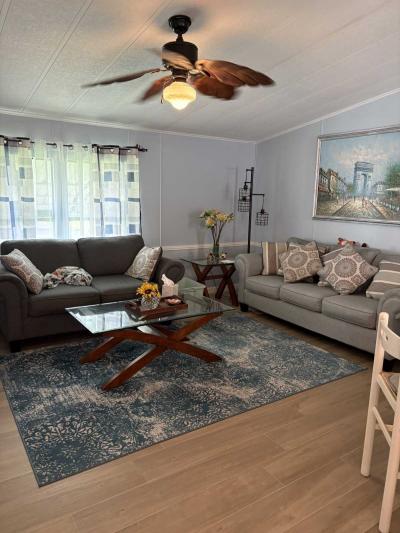 Photo 4 of 15 of home located at 7 Grouper Dr Naples, FL 34112