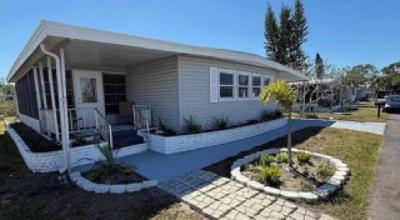 Photo 2 of 19 of home located at 620 57th Ave W Lot F-4 Bradenton, FL 34221