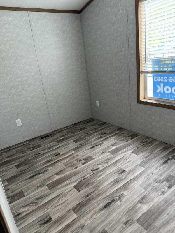 2025 Colony BEACON PRESTIGE-1463B/550BP Manufactured Home