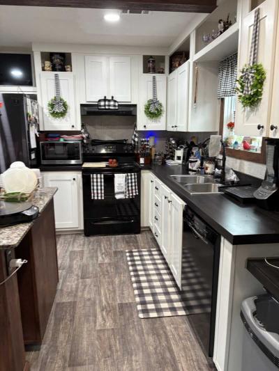 Photo 5 of 8 of home located at 174 SE Wendell Terrace Lake City, FL 32025