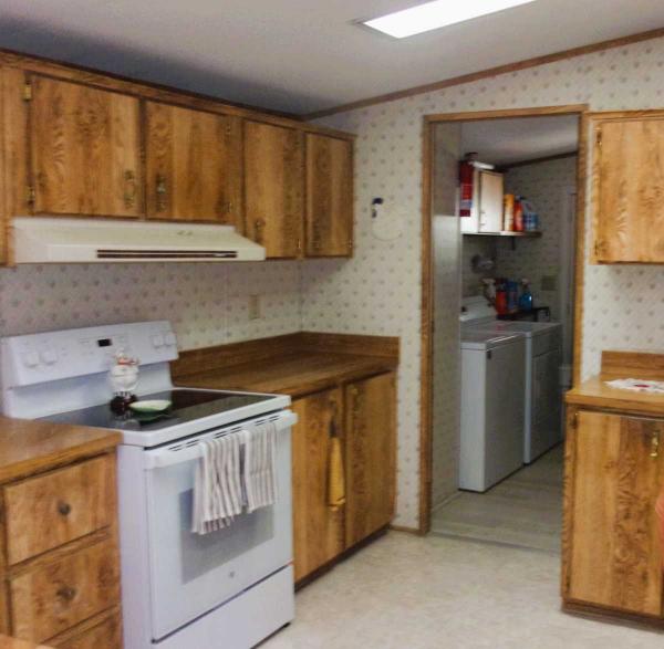1988 Redman STONEBROOK Manufactured Home