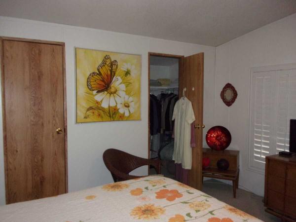 1988 Redman STONEBROOK Manufactured Home