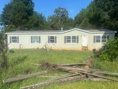 Mobile Home at 2420 Union Hwy Gaffney, SC 29340