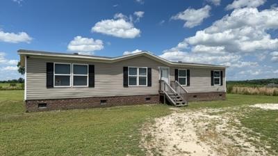 Mobile Home at 93 Westbrook Rd Clinton, NC 28328