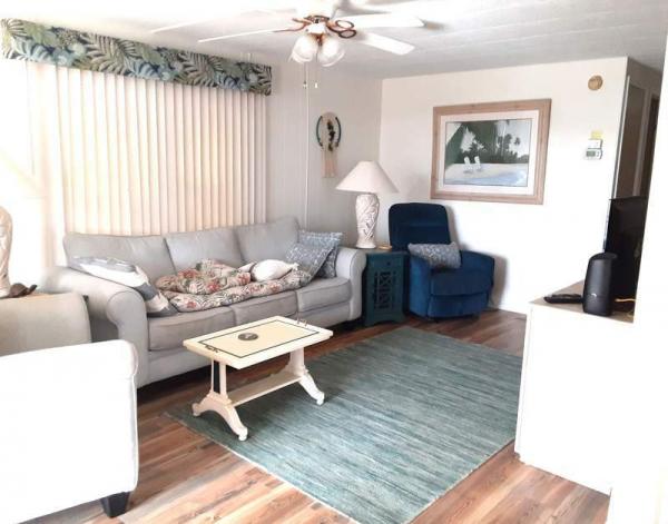 1980 Park Manufactured Home