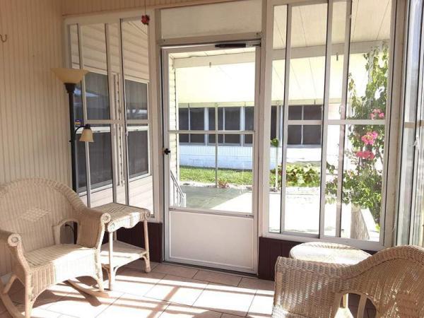 1980 Park Manufactured Home