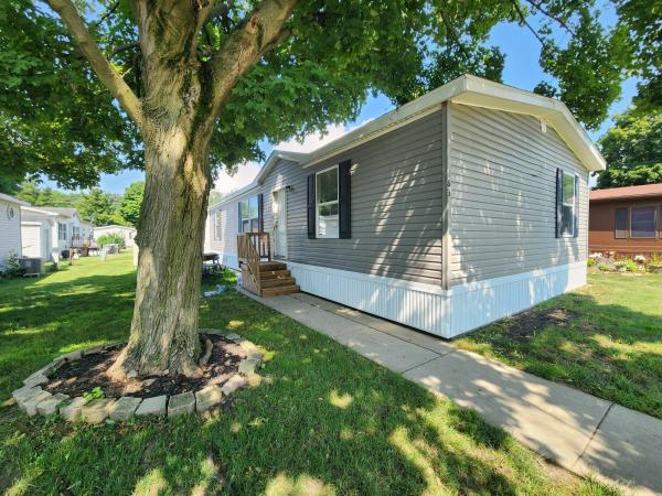 2016 Clayton Homes Inc Mobile Home For Sale