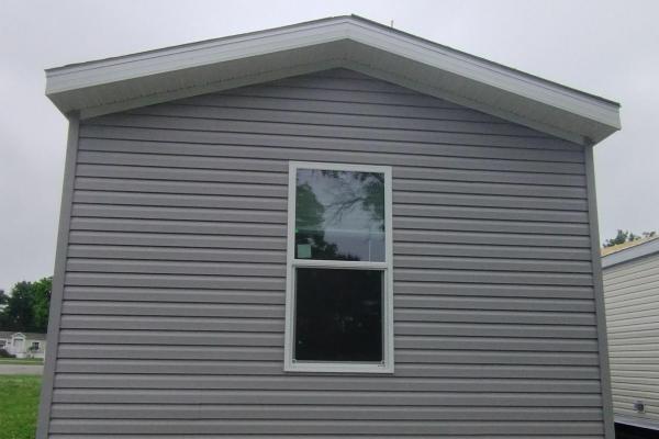 Photo 1 of 2 of home located at 2939 Bayberry Dr Lot Bb2939 Columbus, IN 47203