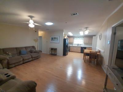 Photo 4 of 19 of home located at 35233 Jomar Ave Zephyrhills, FL 33541