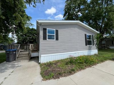 Mobile Home at 101 Meadows Nappanee, IN 46550