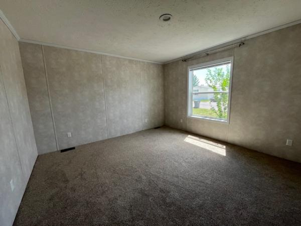 2021 FAIRMONT HOMES 430IN28483A  Home