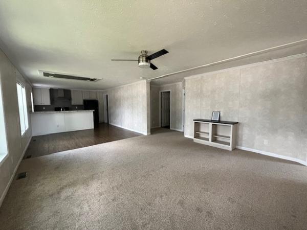 2021 FAIRMONT HOMES 430IN28483A  Home