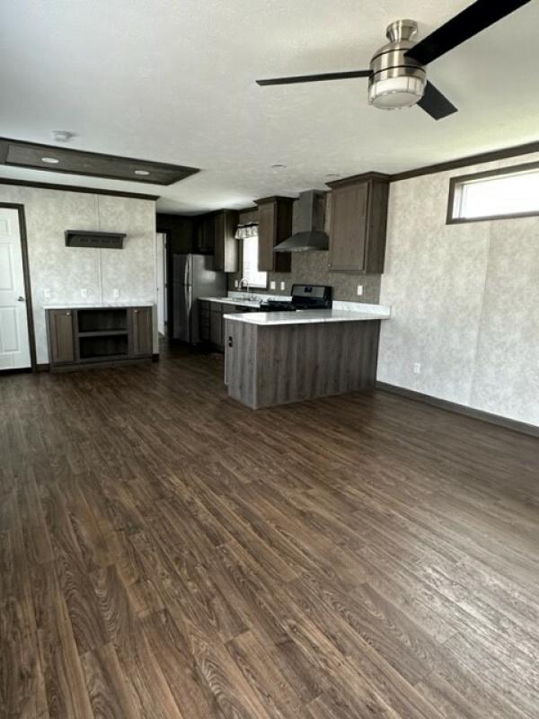2022 Fairmont 207 430IN28483A  Home