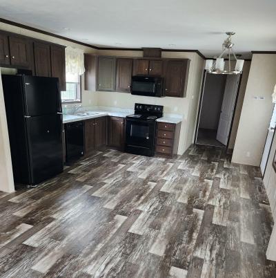 Mobile Home at 115 Applachian Dr Lower Burrell, PA 15068