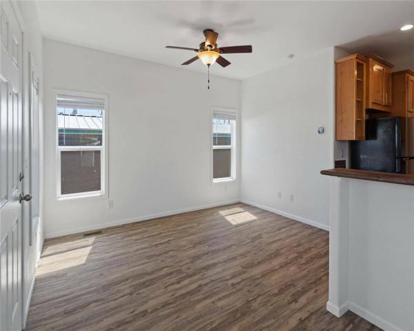 2022 51BBK18522AH21 Mobile Home