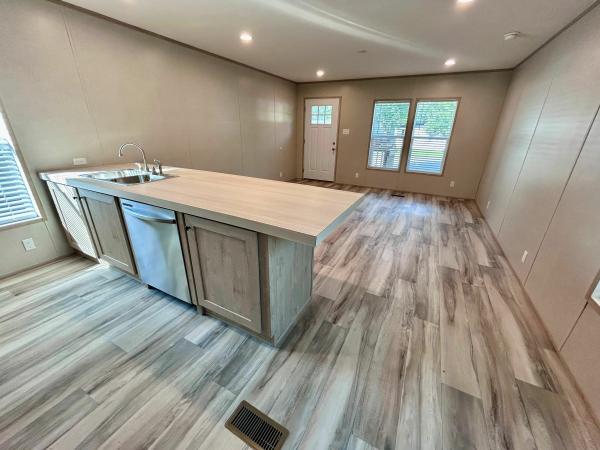 2025 Clayton Homes Inc Blazer Extreme Mobile Home
