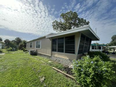 Photo 4 of 20 of home located at 144 Hibiscus Drive Leesburg, FL 34788