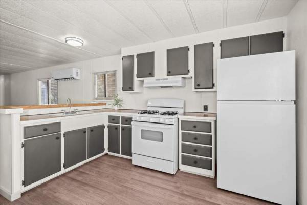 1983 Fleetwood Manufactured Home