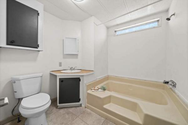 1983 Fleetwood Manufactured Home